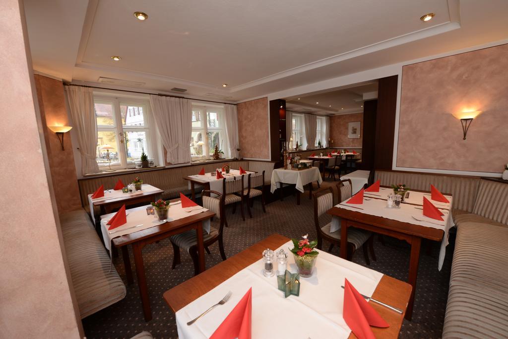 Hotel Eisenkrug Dinkelsbühl Екстериор снимка